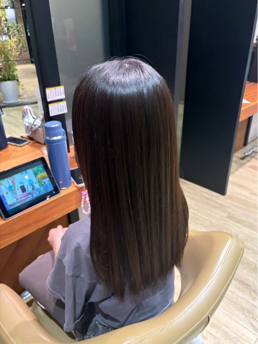 セミロング カット 縮毛矯正 BUSH なかじませりなのヘアスタイル