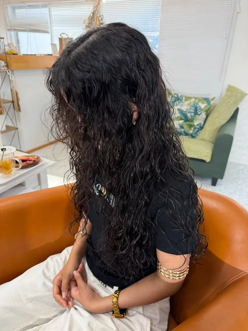 ロング パーマ MAEDA YUKIのヘアスタイル