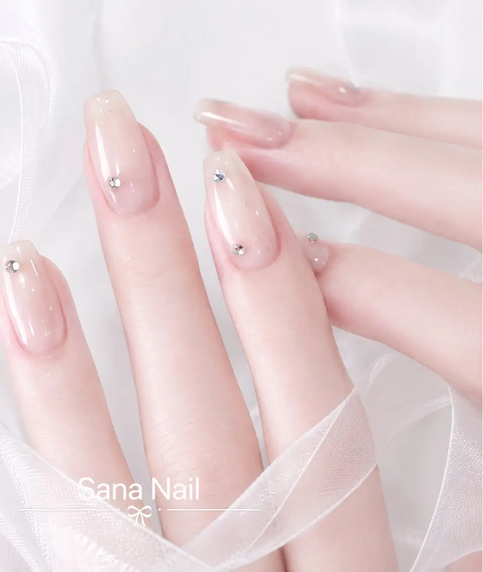 ネイル 桜木 ひなのネイルデザイン