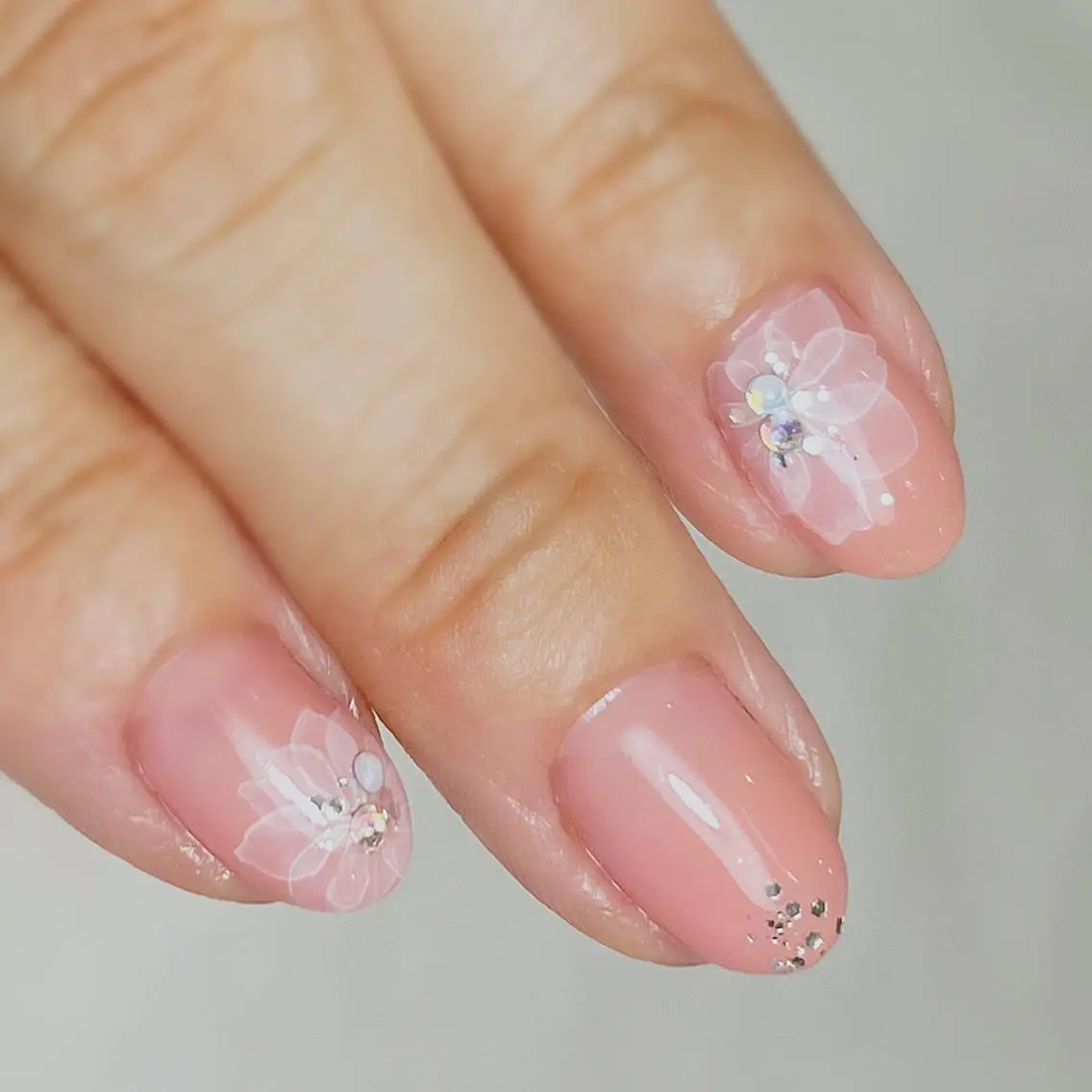 ネイル ハンドネイル ハンドケア 越谷市ネイルサロン INAILアイネイルのネイルデザイン