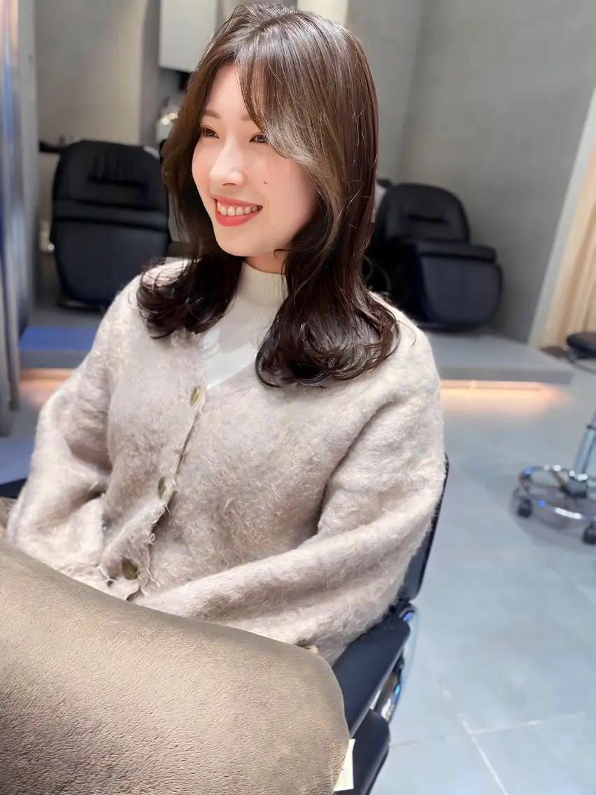 ミディアム カラー カット ヘアカラー トリートメント ヘアセット 🎀韓国レイヤー 🇰🇷mireiのヘアスタイル