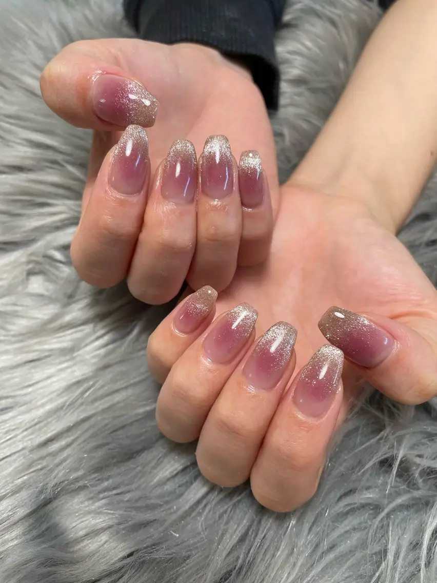 ネイル チークネイル マグネットネイル BELLUNA Mizuki❤︎のネイルデザイン