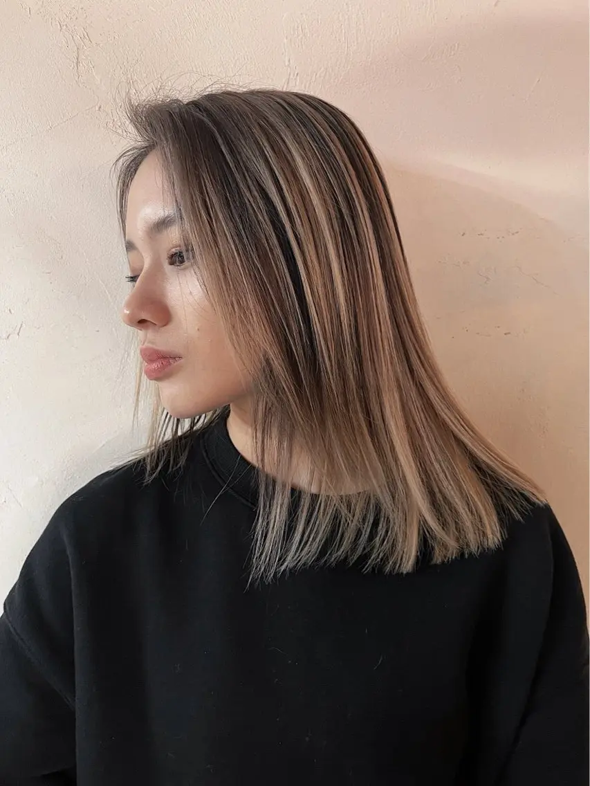 カラー ヘアカラー ユイ コハルのヘアスタイル