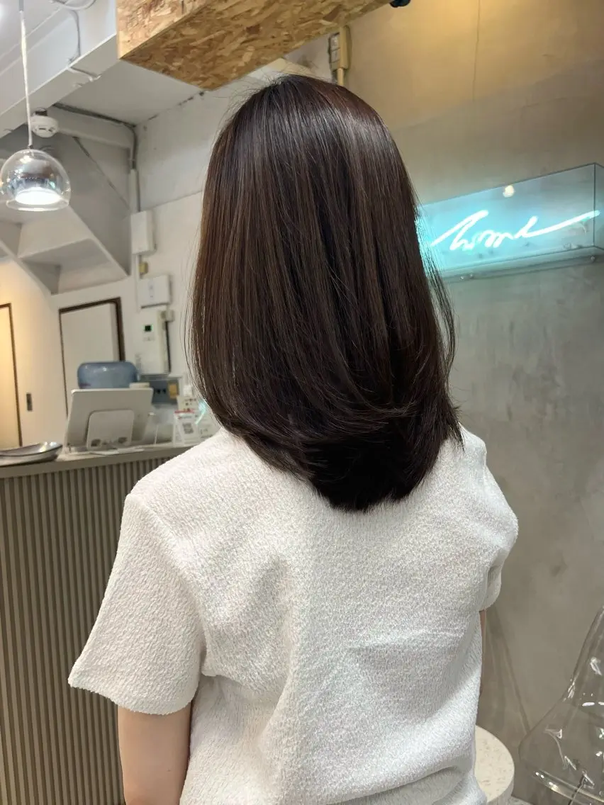 ミディアム YUI / LbyHOMEのヘアスタイル