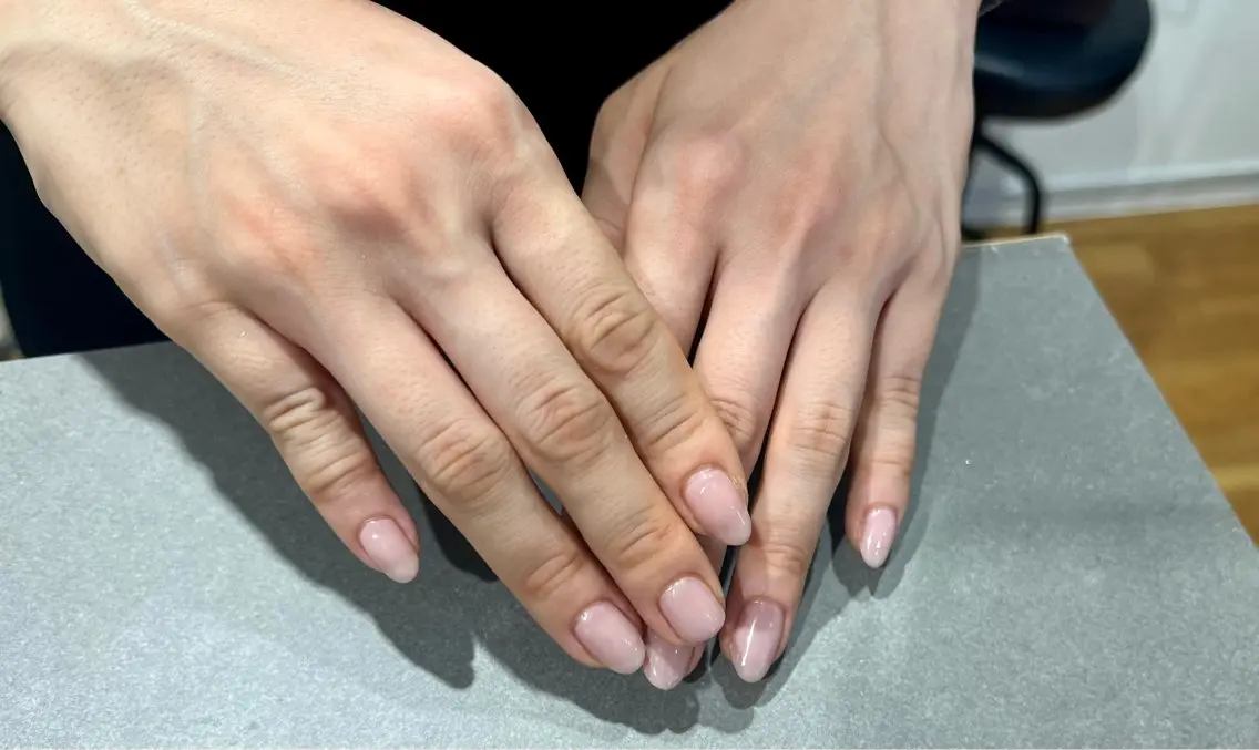ネイル ワンカラーネイル ＆robe銀座 🪽tsuki🪽のネイルデザイン