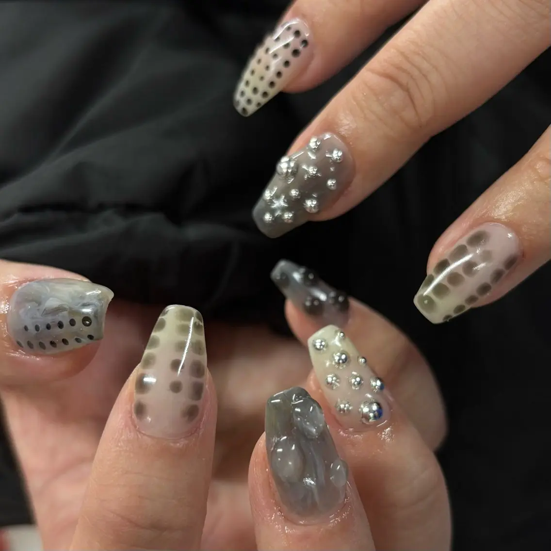 ネイル ハンドネイル フットネイル yuri / 個性派nailのネイルデザイン