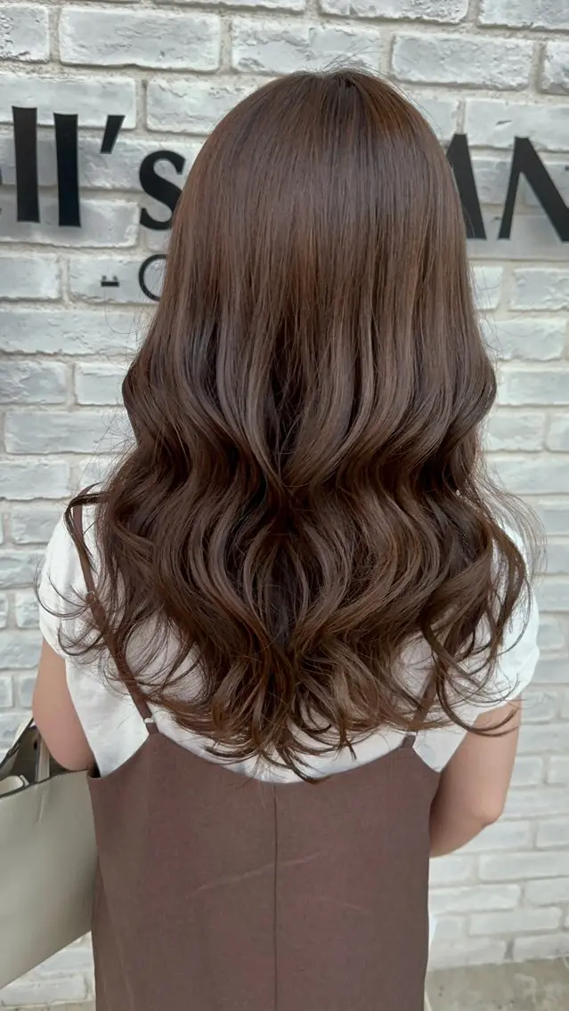 ロング Well's TAIGAのヘアスタイル
