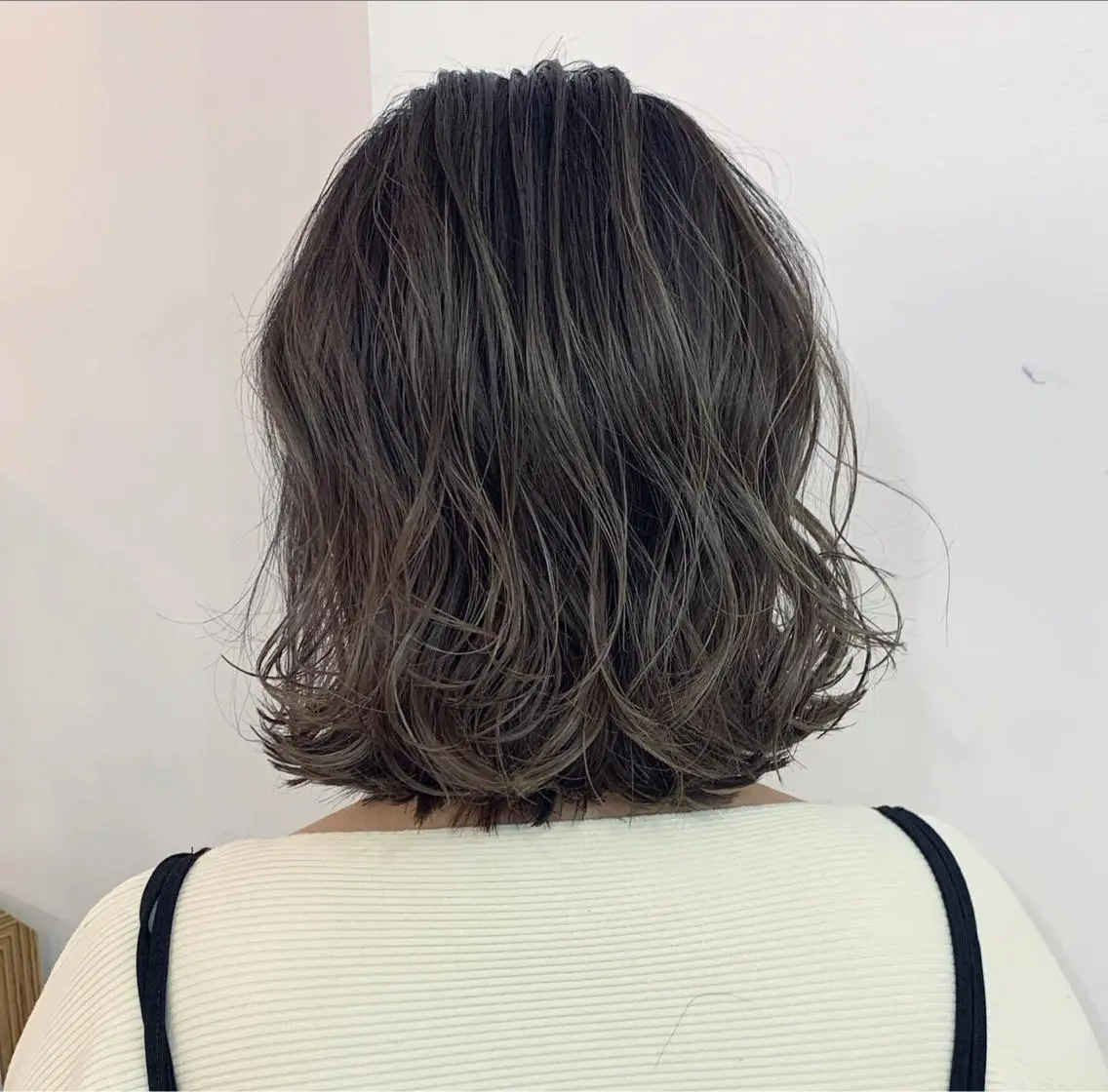 ミディアム カラー ハイライトカラー ハイライト 渋谷ブリーチカラー 韓国ヘアyuikoのヘアスタイル