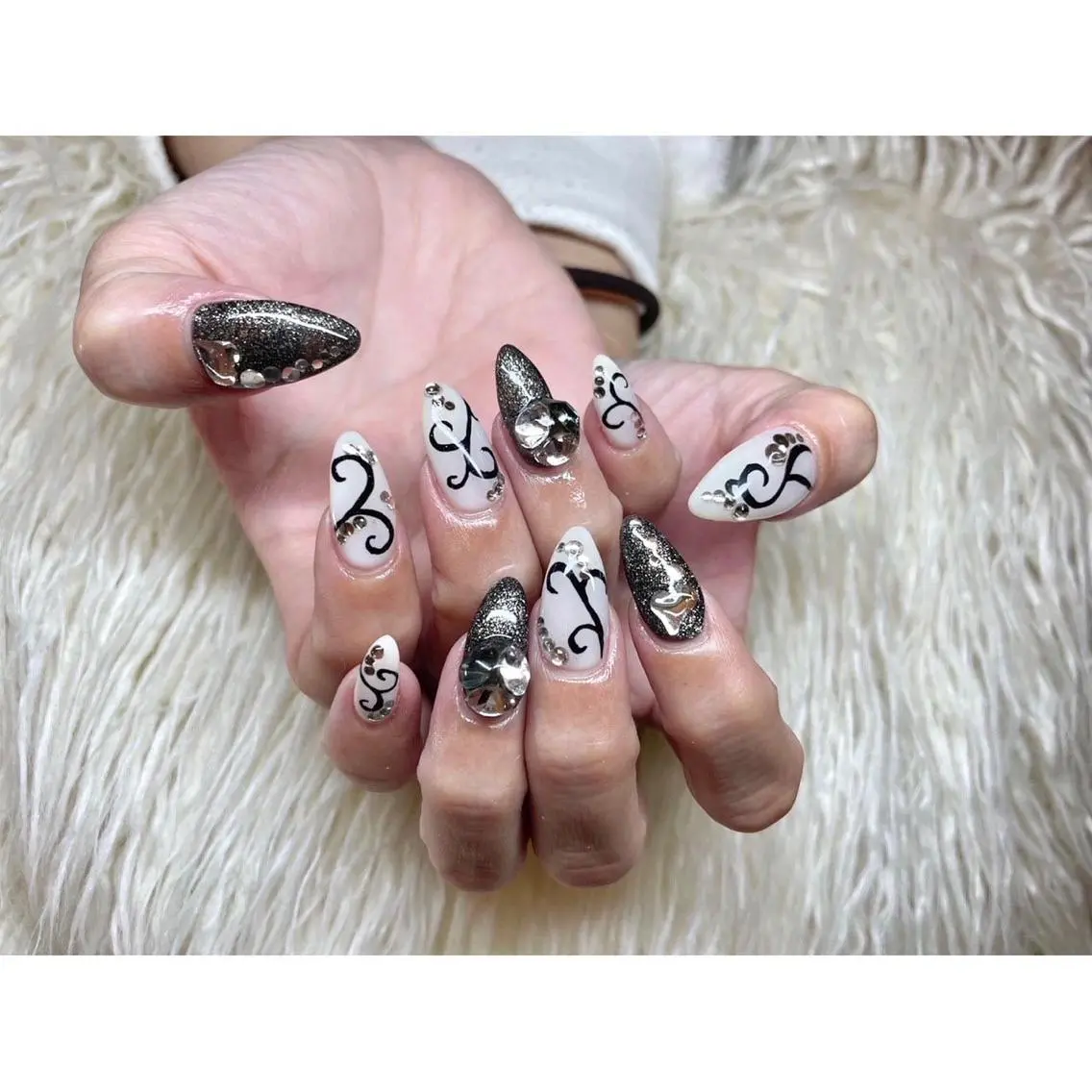 ネイル ハンドネイル フットネイル Nail salon LuaRのネイルデザイン