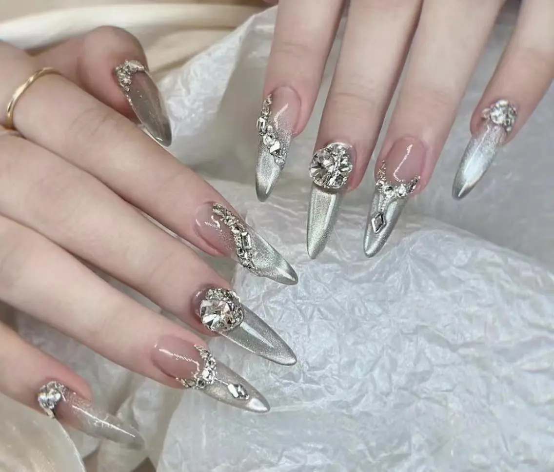 ネイル ハンドネイル 🎀 NaNa_nailのネイルデザイン