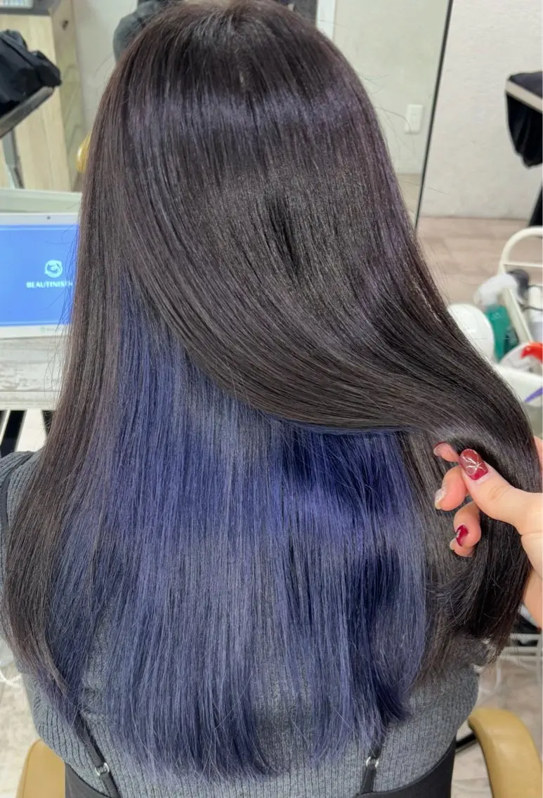 カラー ブリーチ ブルーカラー インナーカラー ヘアカラー 透明感カラー🦋 Yuu🦋のヘアスタイル