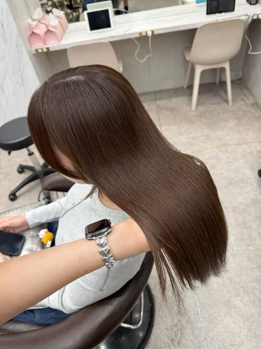 ロング karin ボブハイトーンのヘアスタイル