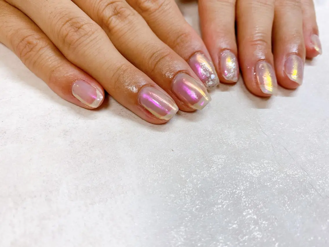 ネイル オーロラネイル フラワーネイル フットネイル フレンチネイル ジェルネイル mogunail &blowのネイルデザイン