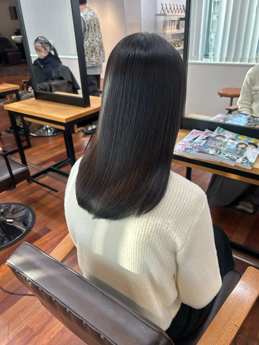 カット+美髪矯正+トリートメントの写真