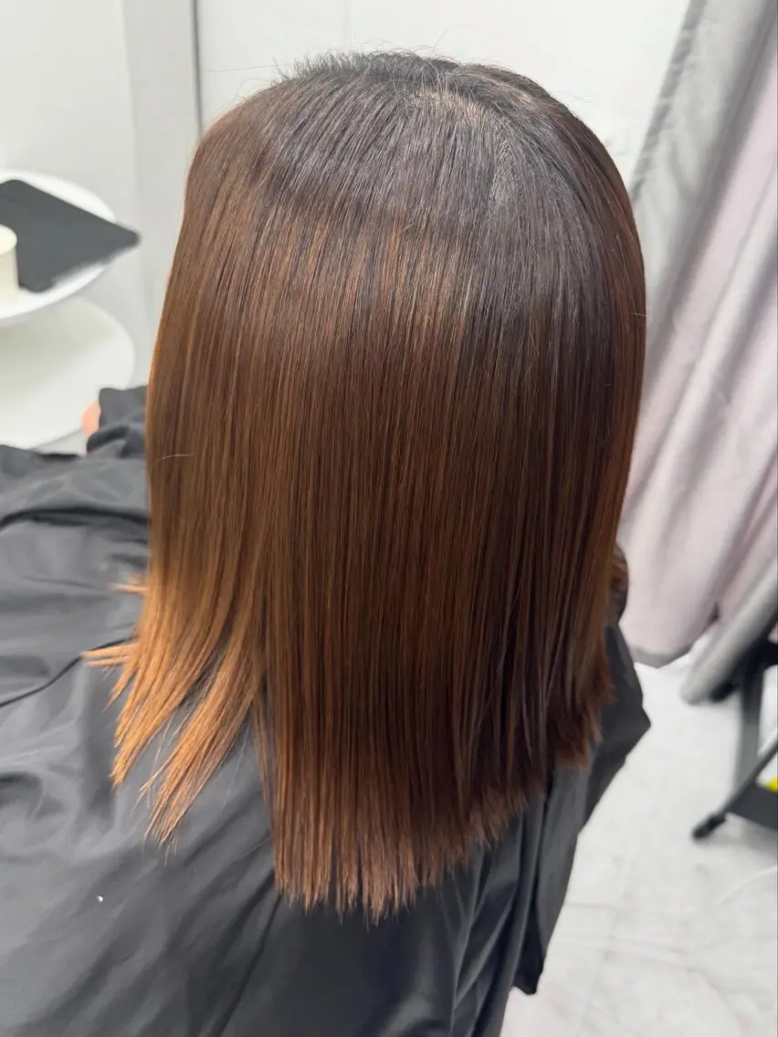 ミディアム みな .share天王寺のヘアスタイル