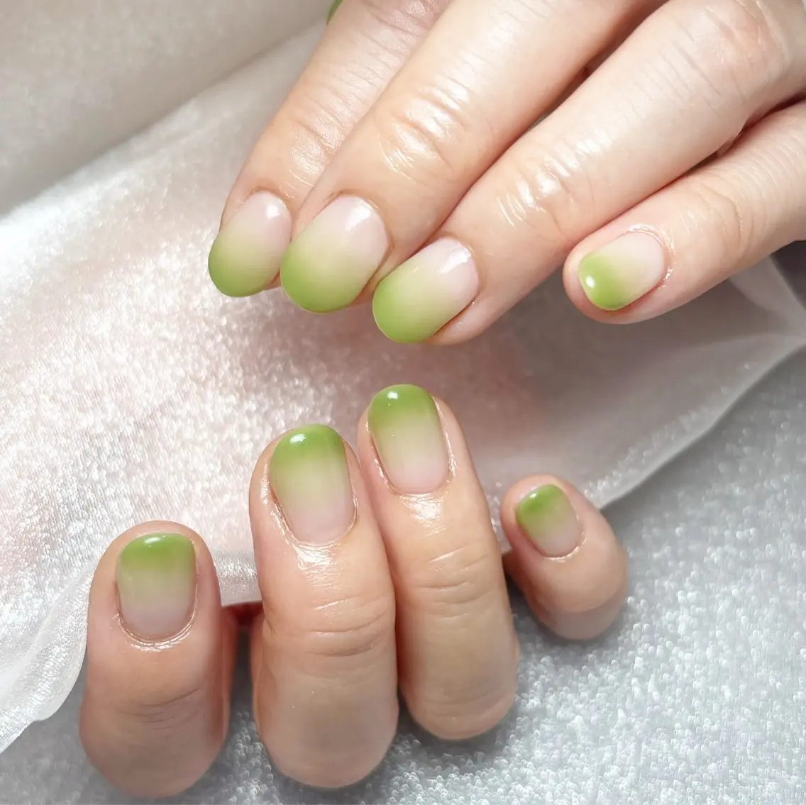 ネイル ハンドネイル nailroom DIASOMNIAのネイルデザイン