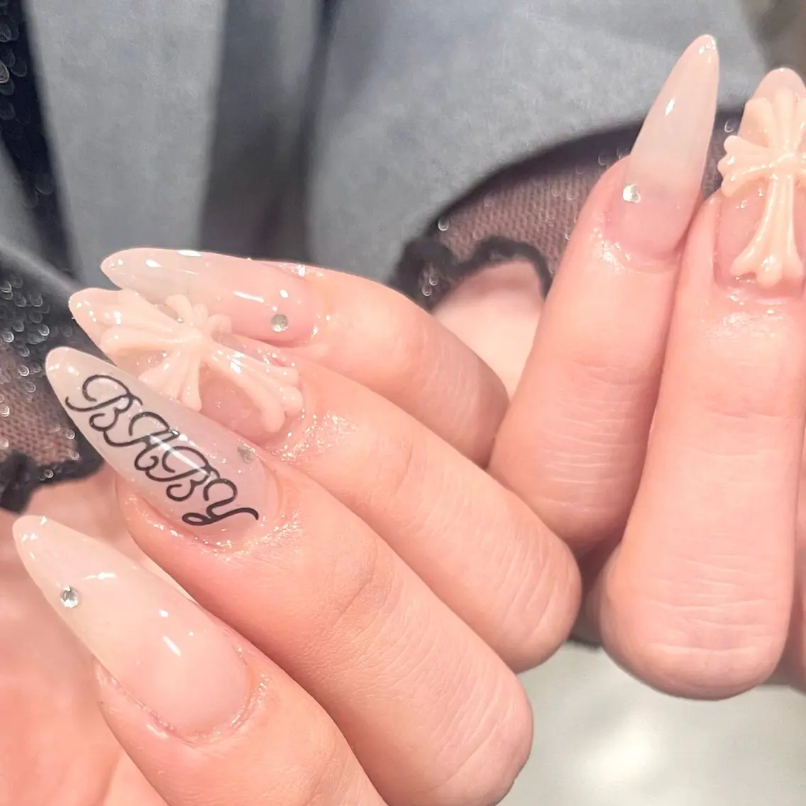 ネイル ハンドネイル 🧁fein. nana🩵のネイルデザイン