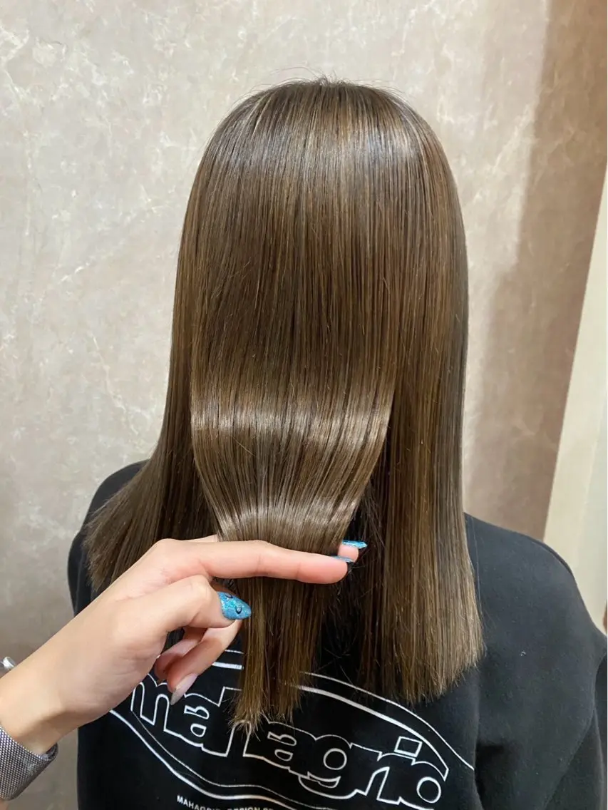 ミディアム カラー 透明感カラー グレージュ ハイライトカラー ハイライト カット 透明感カラー/ move Rin🎀のヘアスタイル