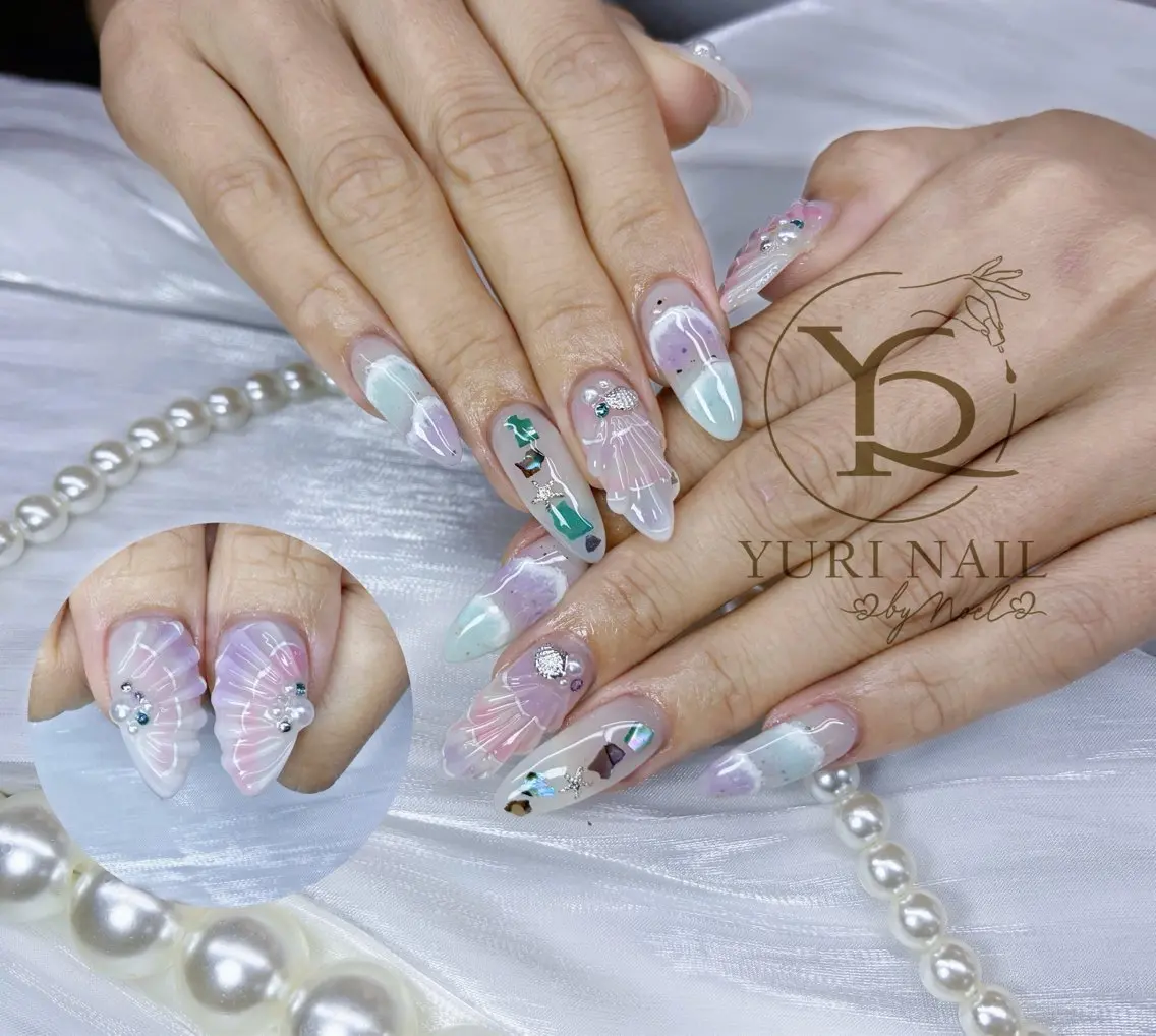 ネイル ハンドネイル フットネイル ハンドケア YURI Nail NARITAのネイルデザイン