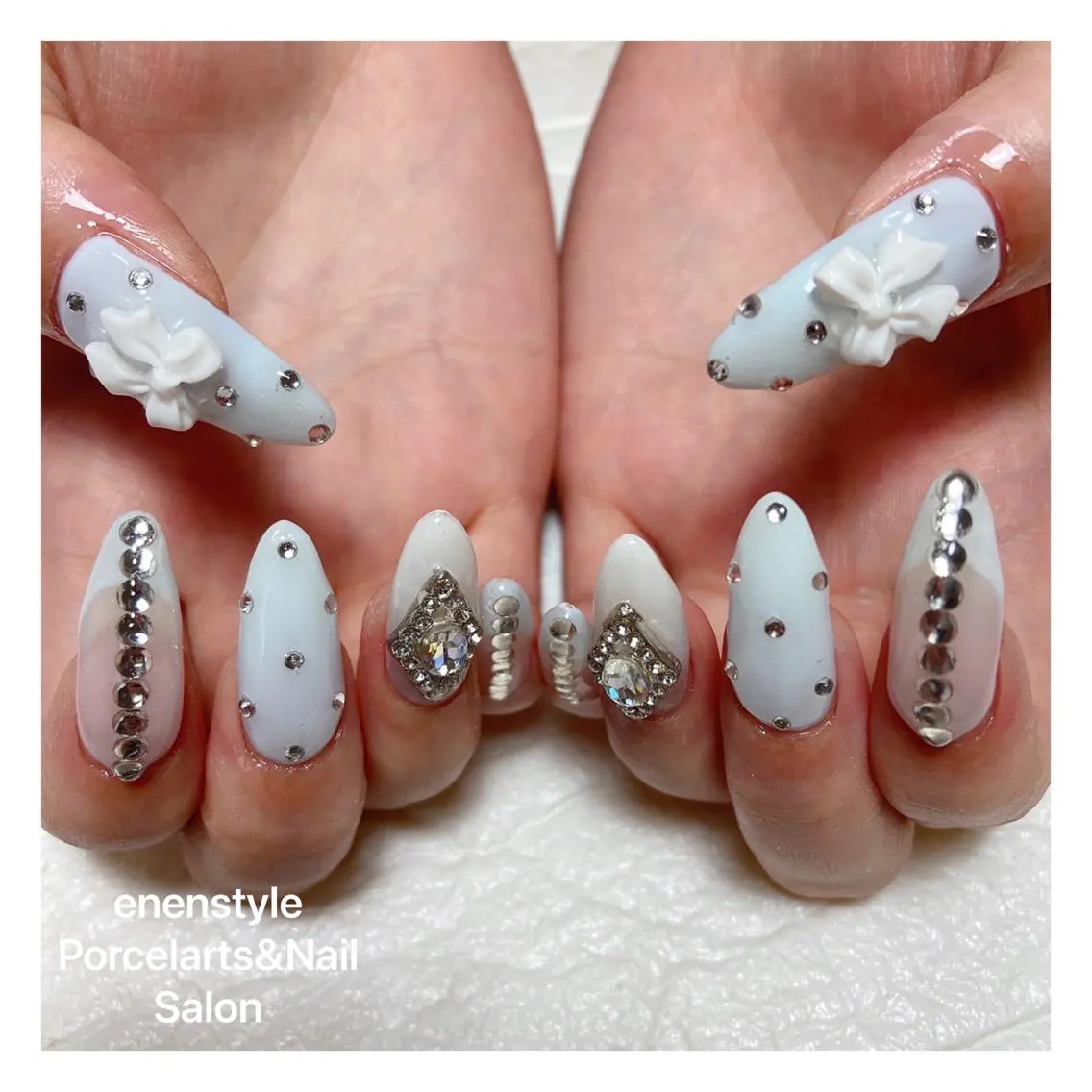 ミディアム ネイル ハンドネイル 🐾enen style 🐾のネイルデザイン