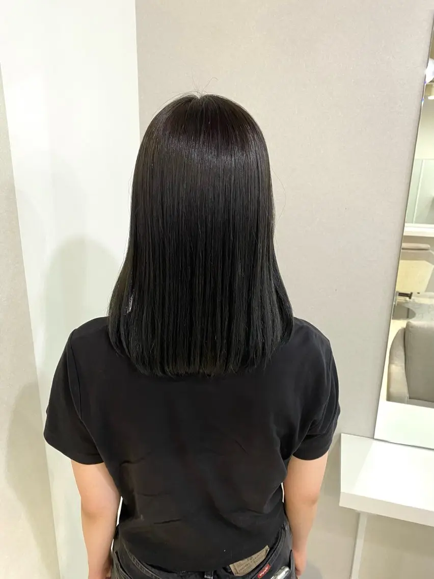 ミディアム カラー オリーブグレー ハナダ メイのヘアスタイル