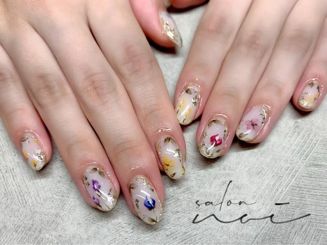 ネイル フラワーネイル 持ち込み ハンドネイル salon noiのネイルデザイン
