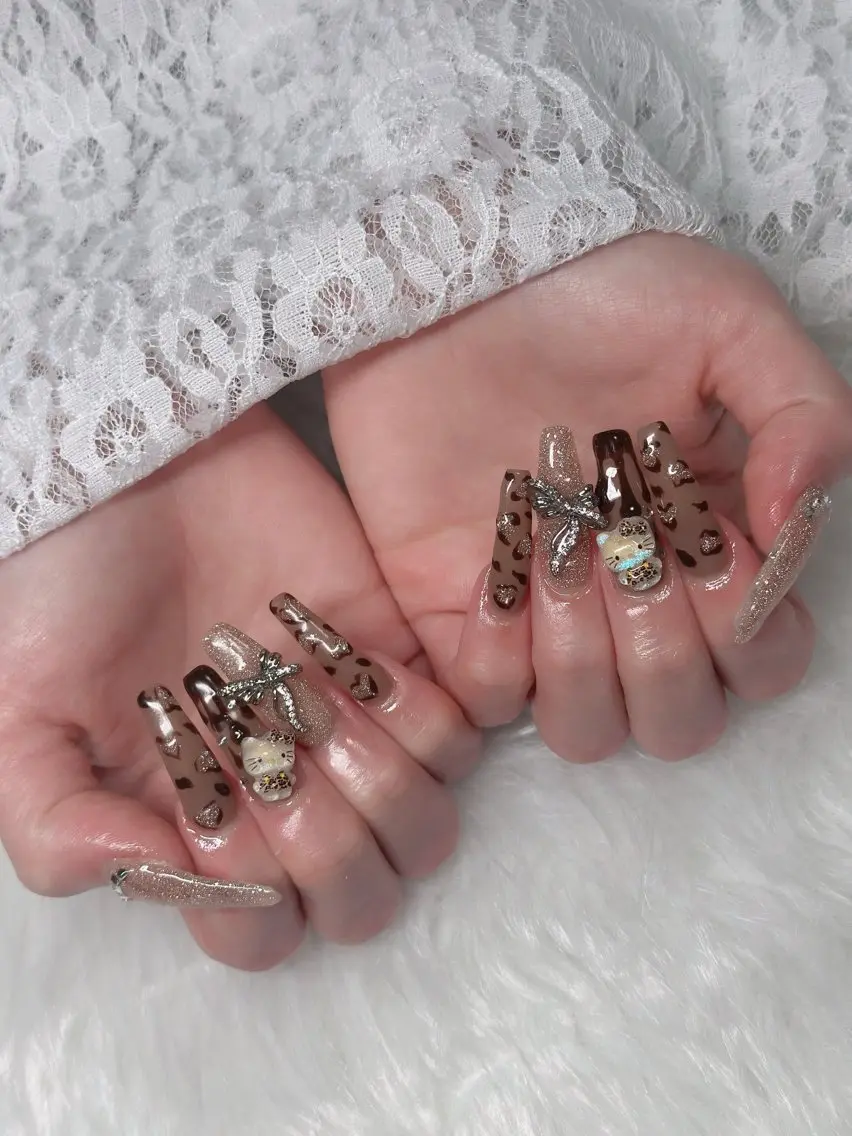 ネイル フレンチネイル ジェルネイル ハロウィン キラキラネイル 韓国ネイル H.baby Nail Salonのネイルデザイン