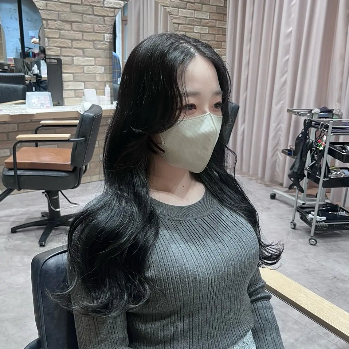 ロング カラー ヘアカラー 🩶レイナ🩶 color/nailのヘアスタイル