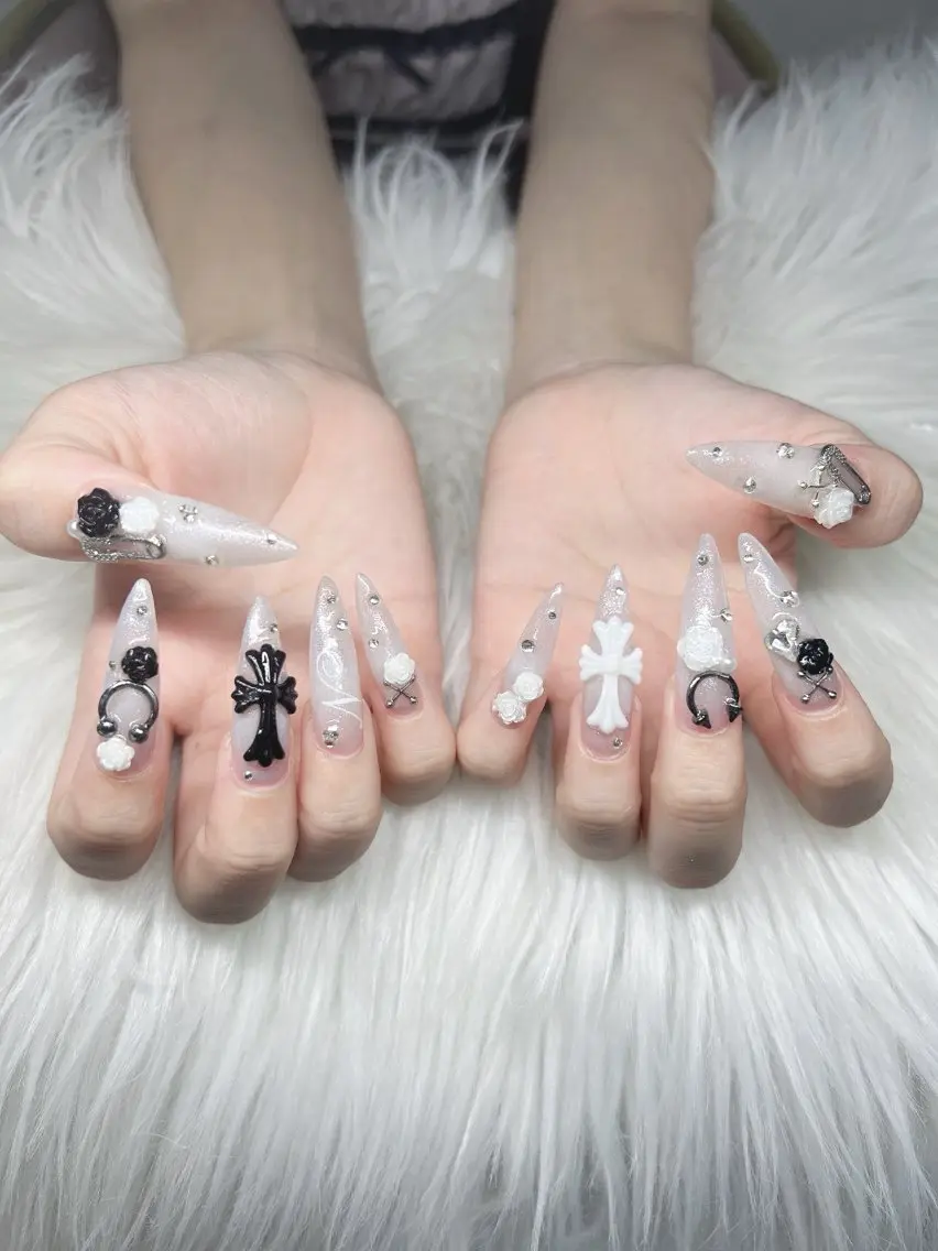 ネイル ハンドネイル Lee Nails チップ長さだし専門店のネイルデザイン
