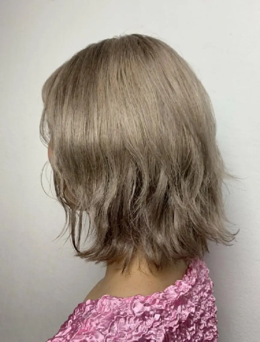 ミディアム カラー アッシュ 透明感カラー ヘアカラー 【縮毛矯正/髪質改善 カラー】yumiのヘアスタイル