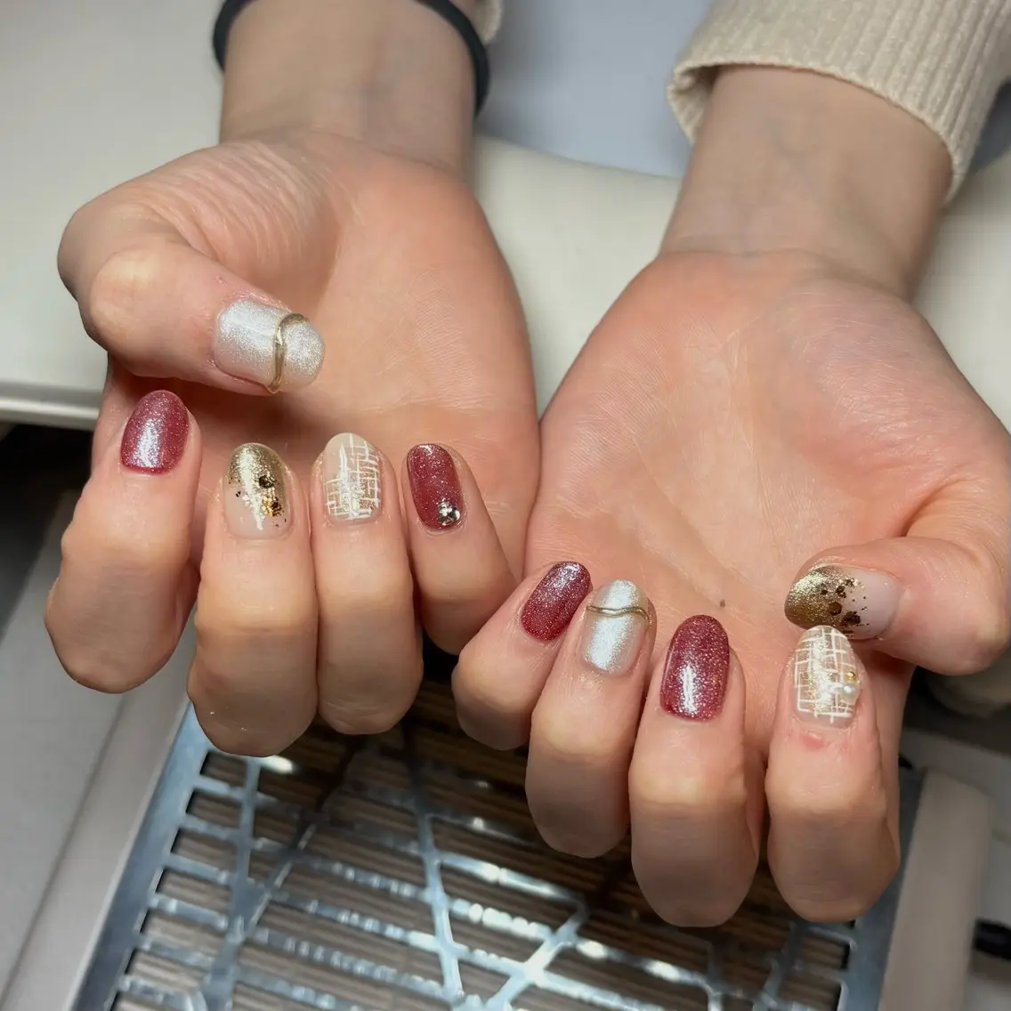 ネイル 成人式 持ち込み ハンドネイル Lily Nailのネイルデザイン