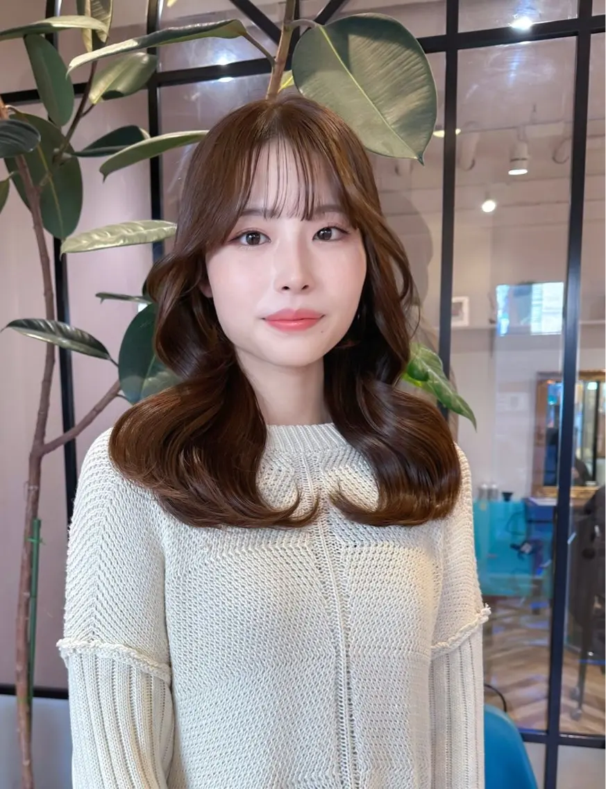 セミロング カラー カット ヘアカラー トリートメント レイヤー🇰🇷小顔 見せ顔周り💕トモミのヘアスタイル
