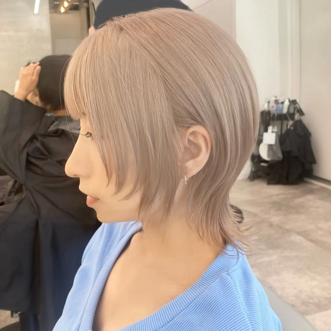 ショート ショートヘア 小顔カット ウルフカット カット ヘアカラー ウルフカット /ブリーチayamiのヘアスタイル