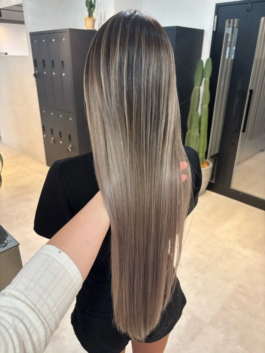 ロング カット ヘアカラー 心斎橋/海外レイヤー 募集中三好玲奈のヘアスタイル