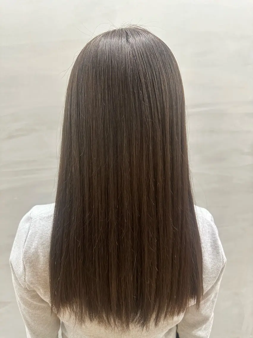 セミロング カット ヘアカラー トリートメント 鈴木 涼太のヘアスタイル