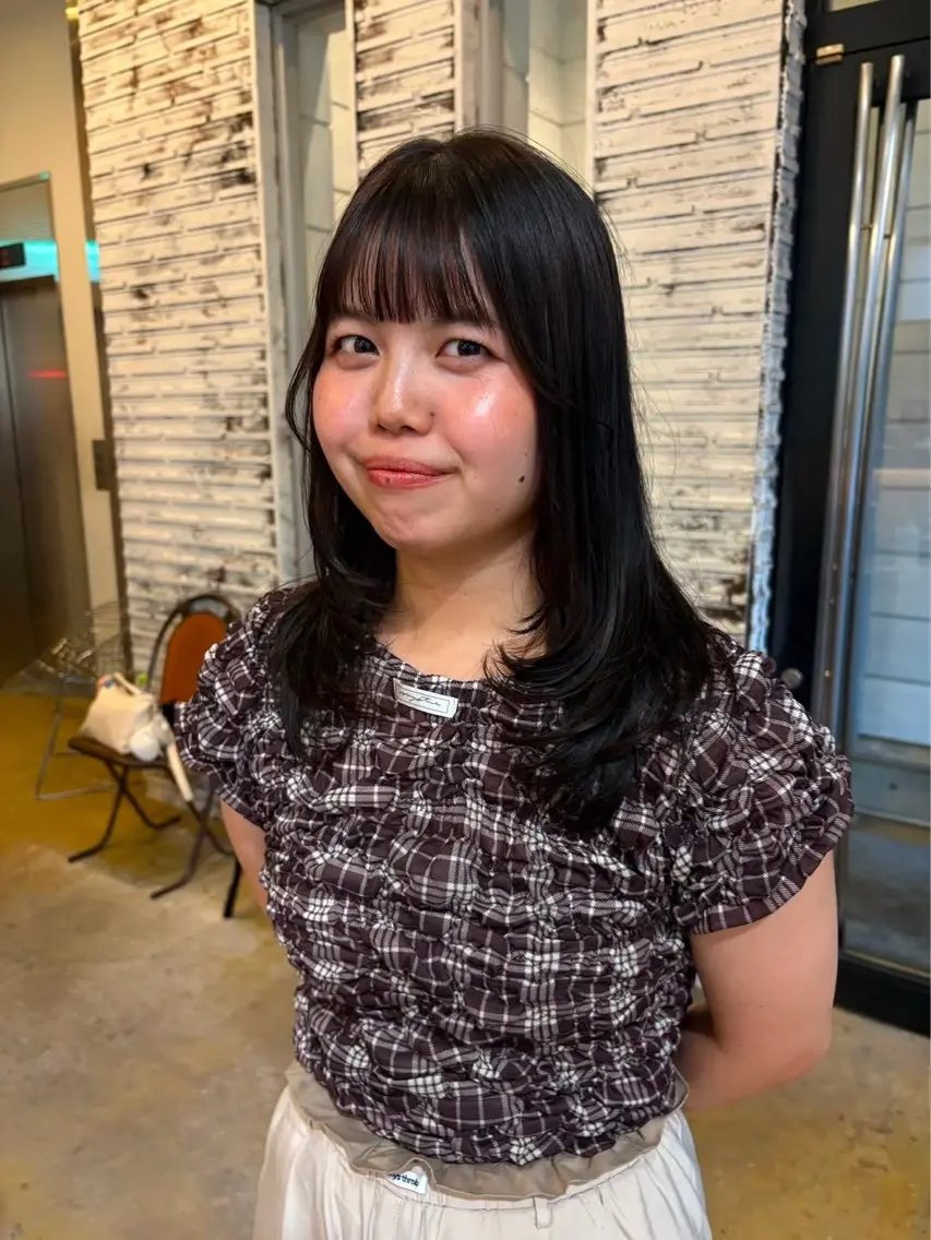 ロング 顔まわりレイヤー 顔周りカット レイヤーカット カット ✨髪質改善/ カットモデル/けんとの眉毛・アイブロウイメージ