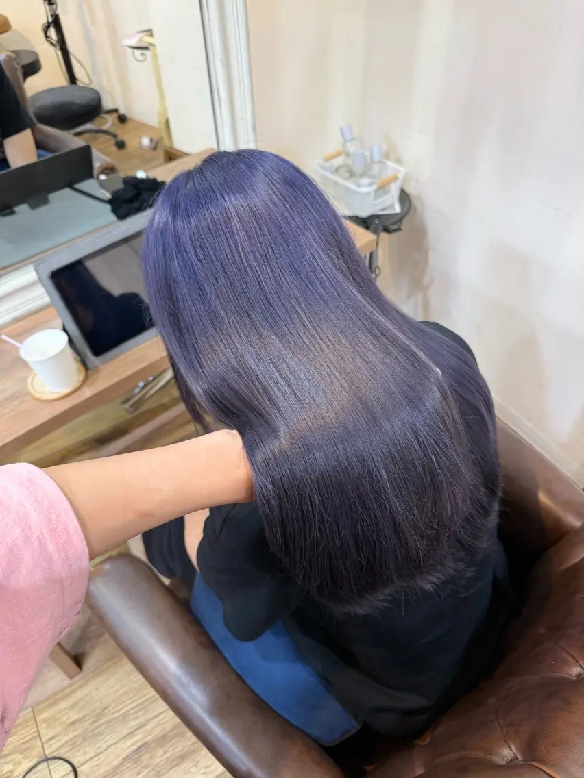 カラー ブルーカラー ブルーラベンダー ラベンダーカラー ヘアカラー 大河内滉生 /オリーブカラー🫒のヘアスタイル