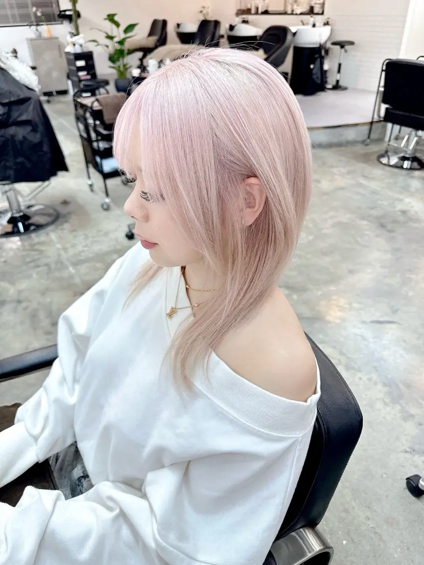 セミロング 顔まわりレイヤー 顔周りカット レイヤーカット ケアブリーチ 髪質改善/池袋のヘアスタイル