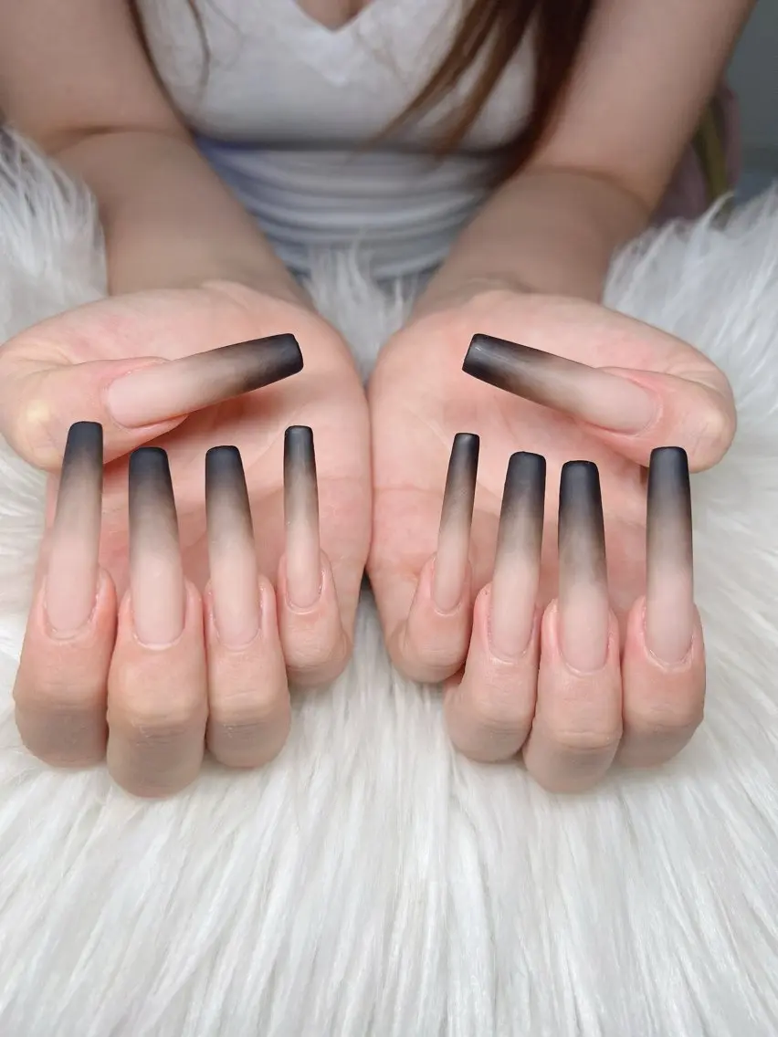 ネイル Lee Nails チップ長さだし専門店のネイルデザイン