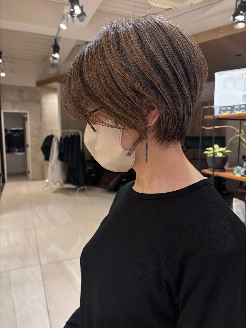 ショート カラー カット ヘアカラー 大人可愛いショート/ 小顔/絶壁解消/荒砂のヘアスタイル