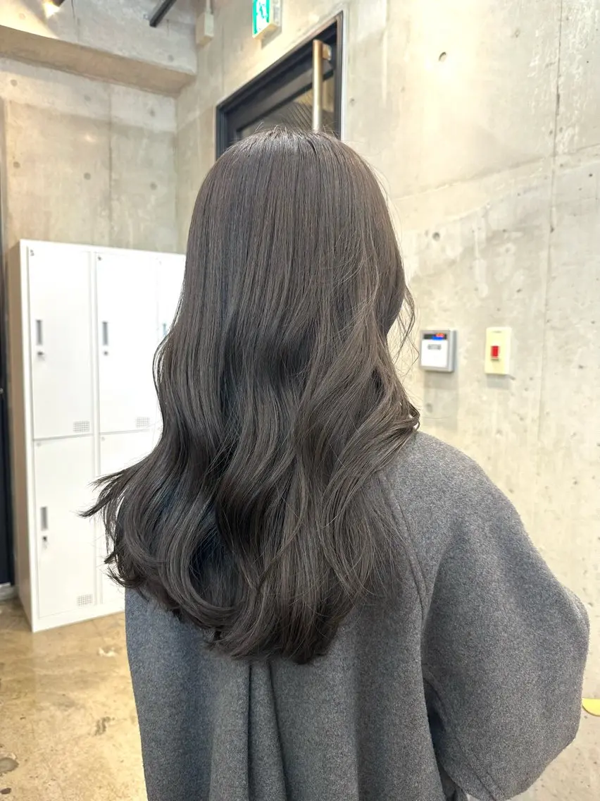 ロング カラー ヘアアレンジ ブリーチ ケアカラー 透明感カラー ダブルカラー ブリーチなしカラー ヘアカラー トリートメント REONA🪽✨薬院 レイヤーカット🫧のヘアスタイル
