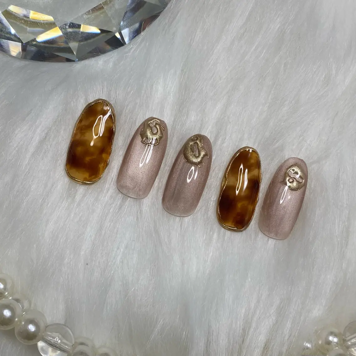 ネイル べっ甲ネイル ニュアンスネイル PON nailのネイルデザイン