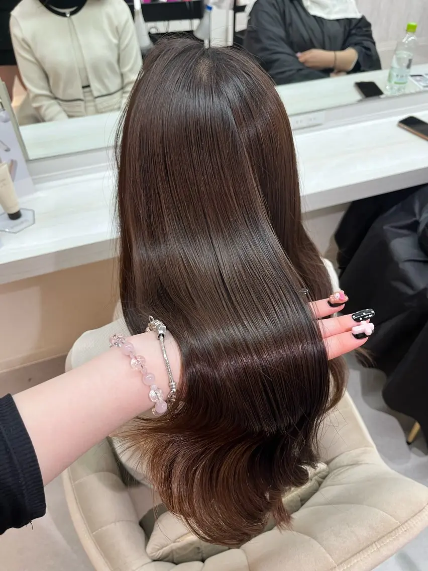 ロング カット ヘアカラー 🩶艶感ハイトーン/ 池袋/mei🩶のヘアスタイル