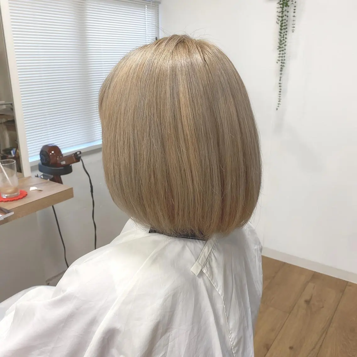 ミディアム カラー ベージュカラー ダブルカラー ミルクティーベージュ ピンクカラー サロン ド ソワのヘアスタイル
