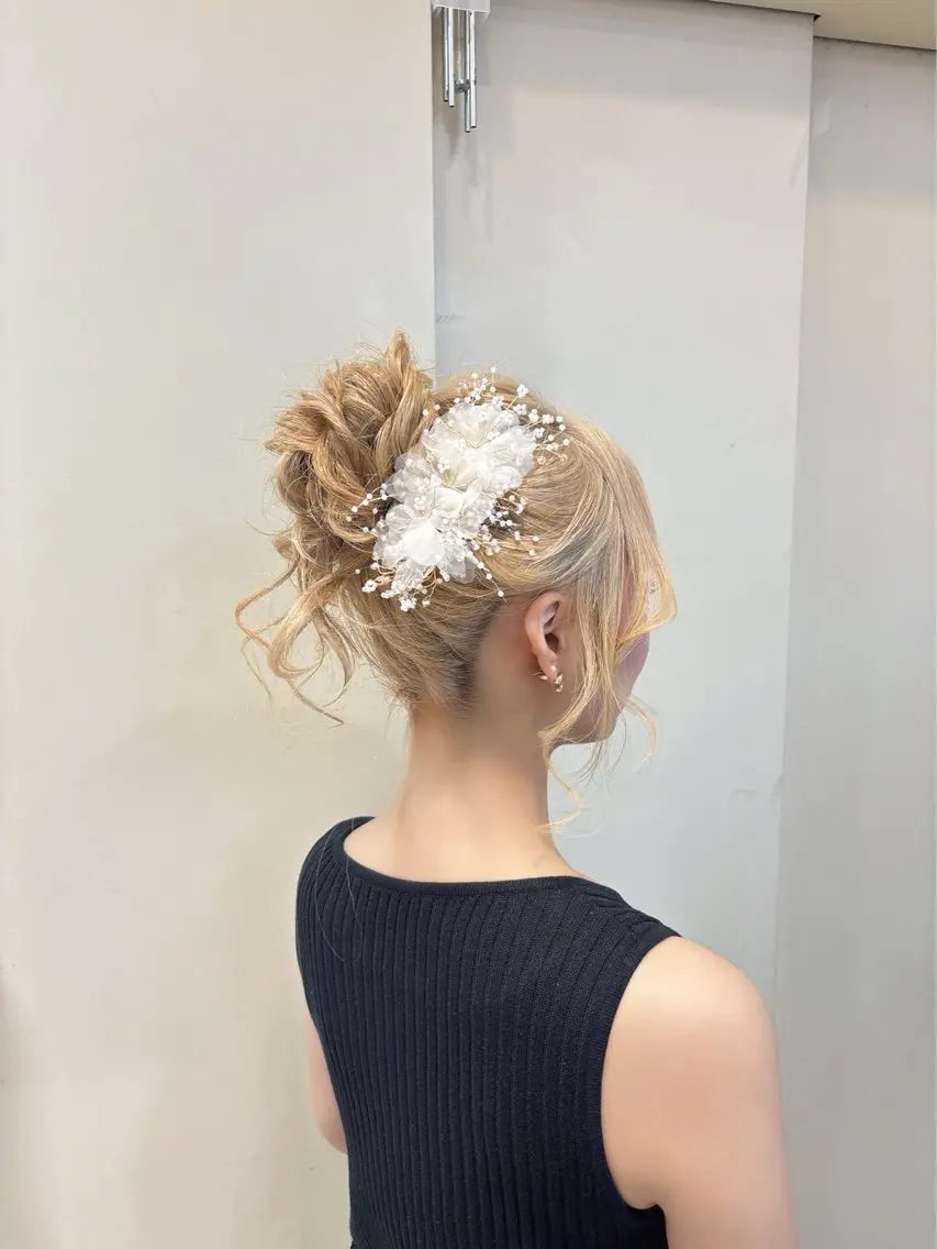 ヘアアレンジ(アップ、編みおろし、など)の写真