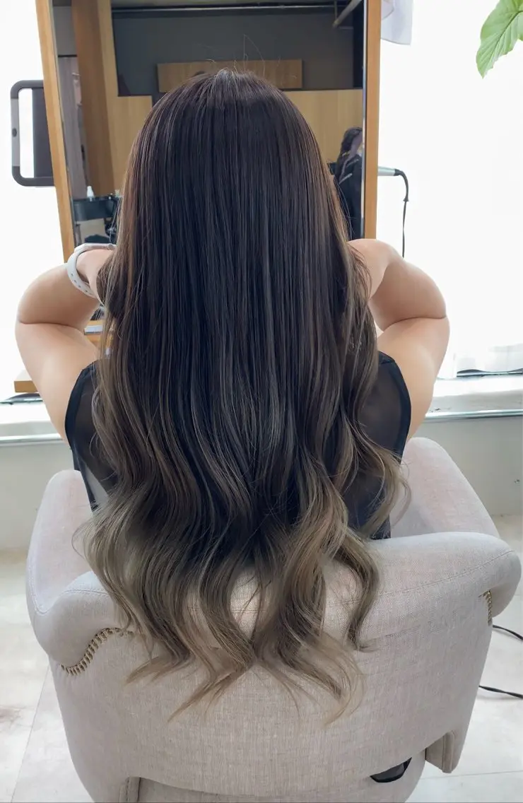 ロング カラー ヘアカラー トリートメント ヒラ マツのヘアスタイル