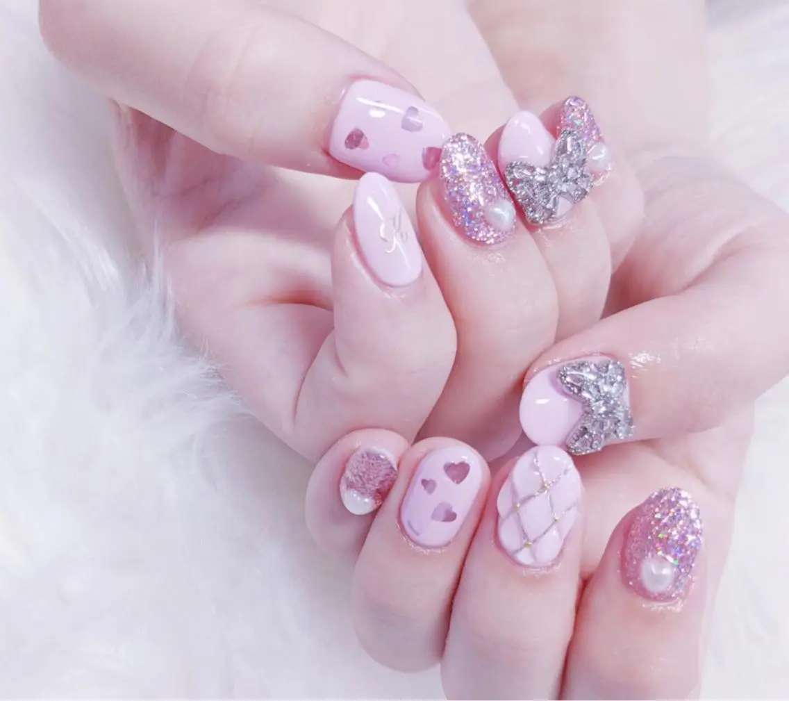 ネイル ハート キラキラネイル ハンドネイル MoonNail ユリ🌸のネイルデザイン