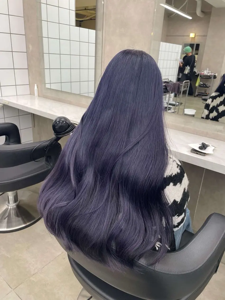 セミロング カラー ヘアアレンジ 🫧モテる💗ダメー ジレスハイトーン🫧のヘアスタイル
