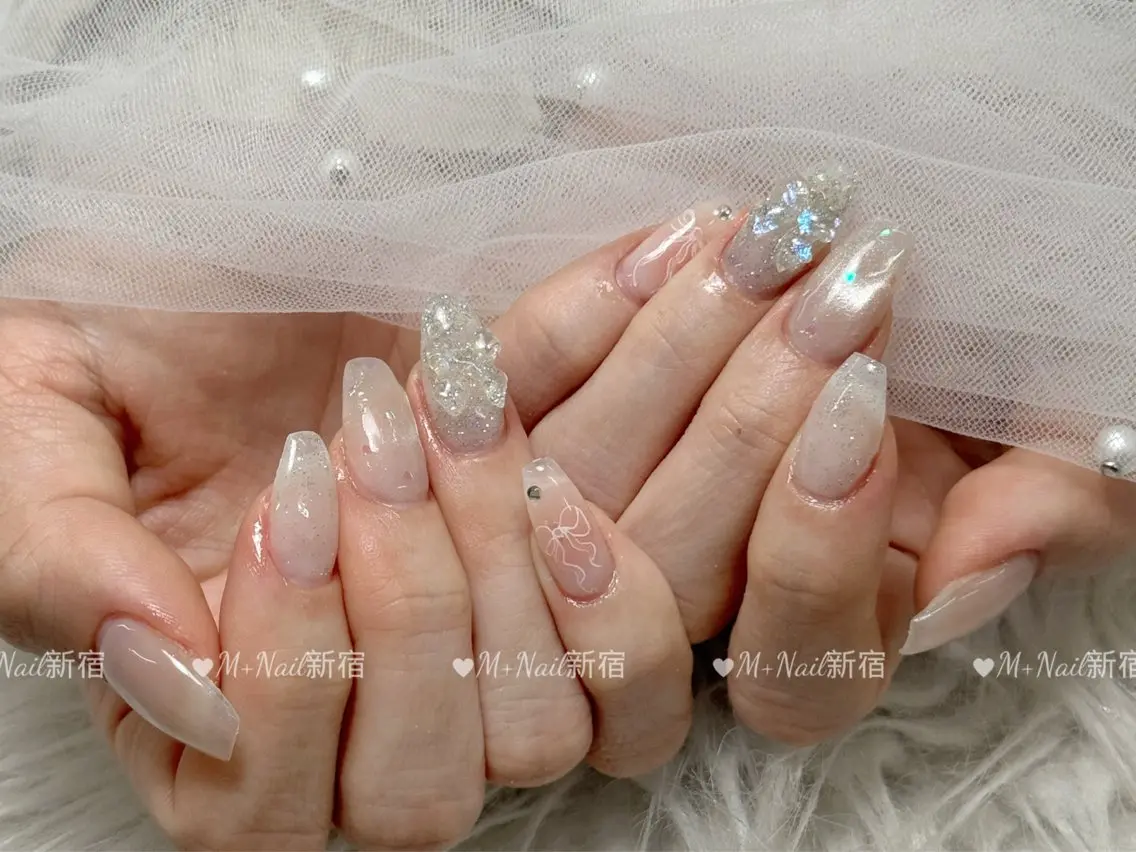 ネイル 長さ出し M+Nail 新宿のネイルデザイン