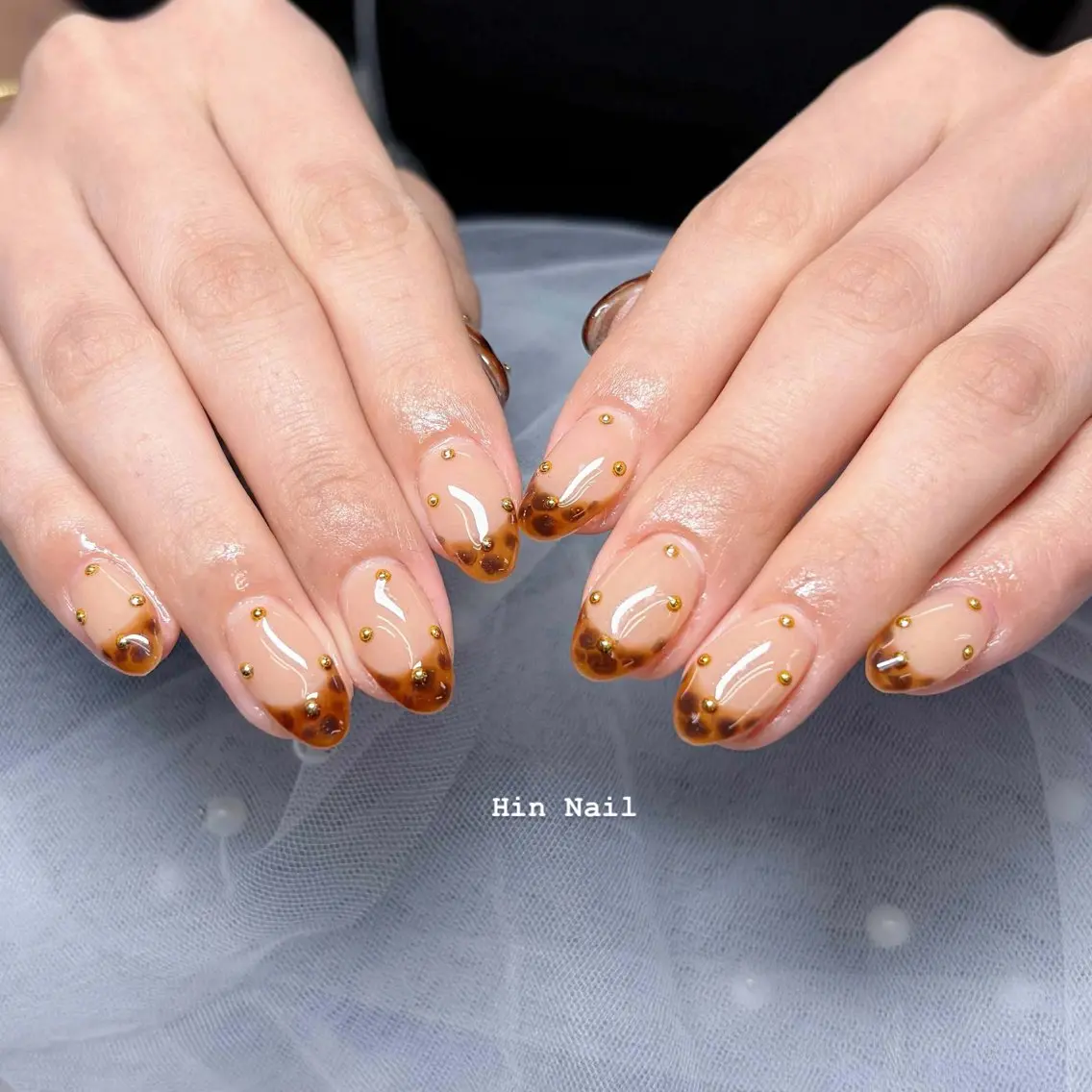 ネイル ボルドー チークネイル フレンチネイル グラデーション キラキラネイル ハンドネイル Hin Nail 日本橋のネイルデザイン